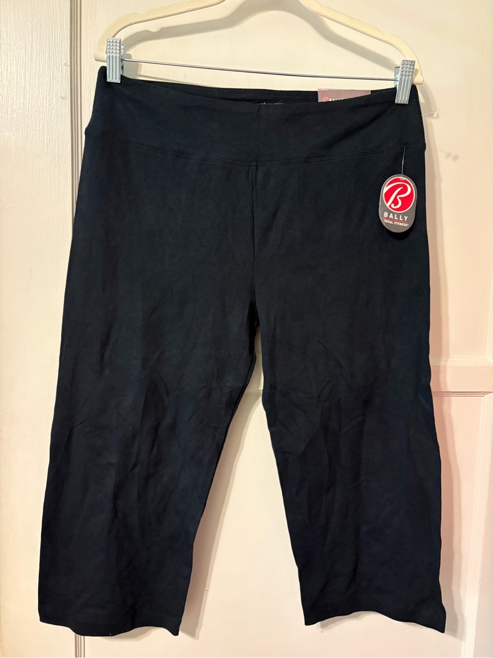Bally 19” capri leggings slim fit